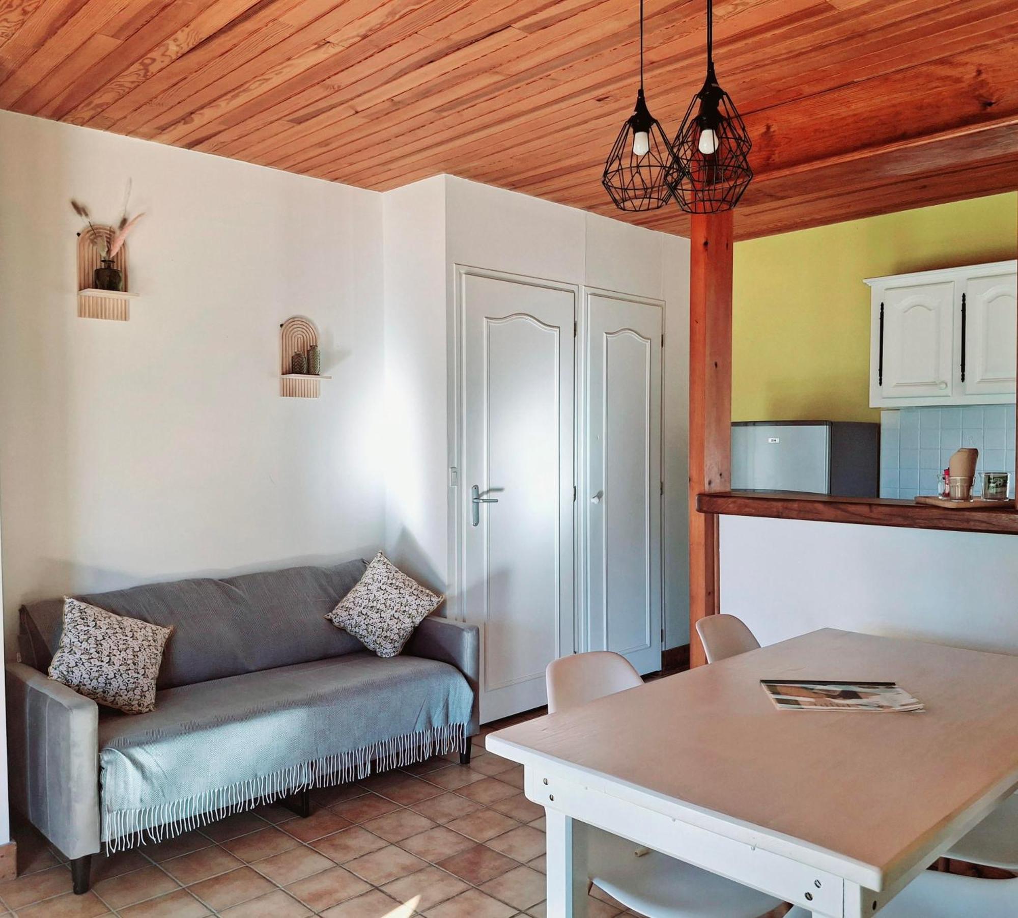 Chalet Domaine De Grezelou Saint-Martial-de-Nabirat